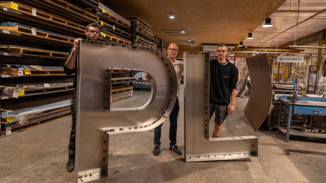 Die Konstrukta GmbH aus Plauen hat einen PL-Rahmen für die Nacht der Kerzen gefertigt. Foto: M. Reißmann